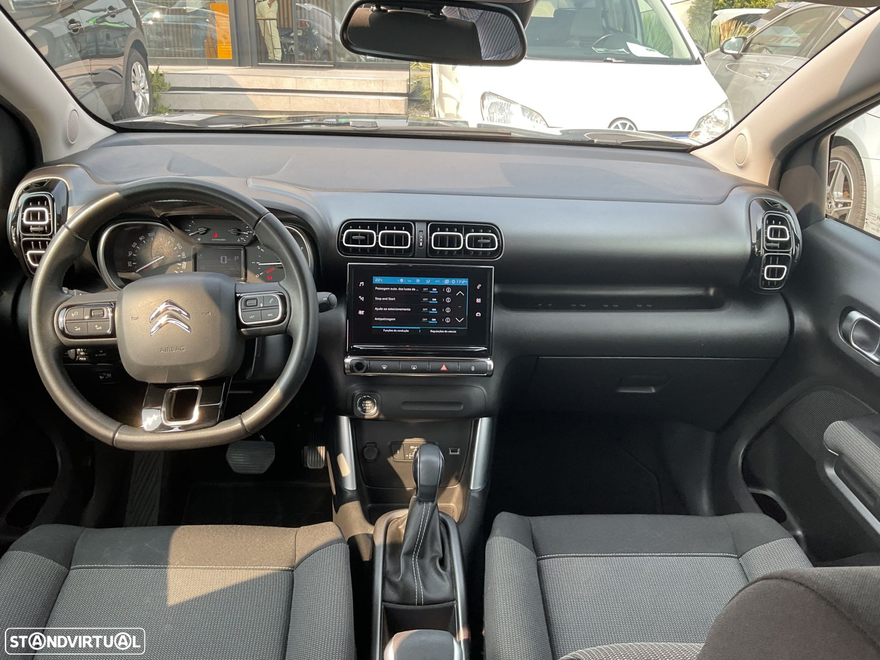 Citroën C3 Aircross 1.2 PureTech Shine EAT6 - 38