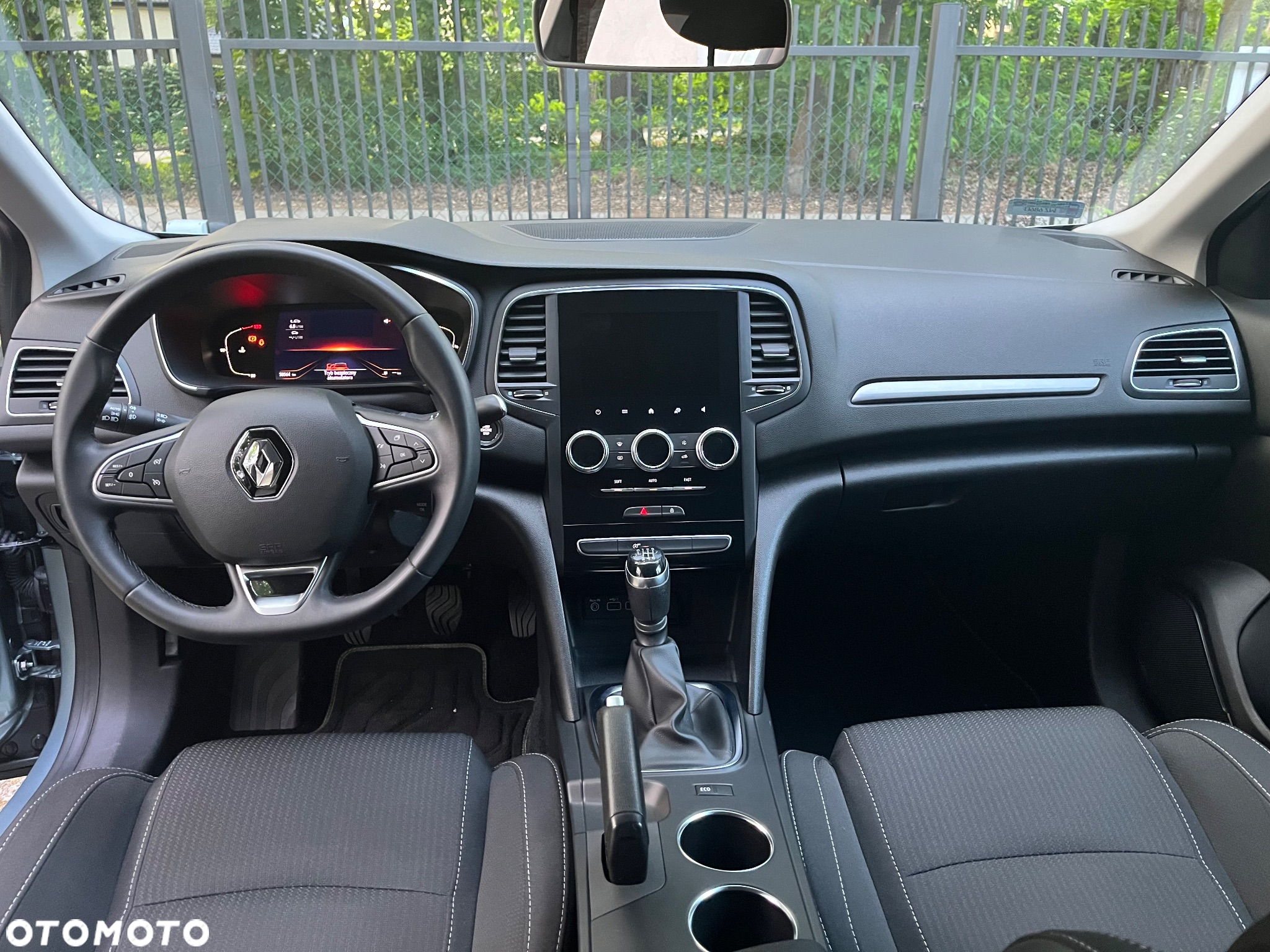 Renault Megane 1.3 TCe FAP Zen - 13