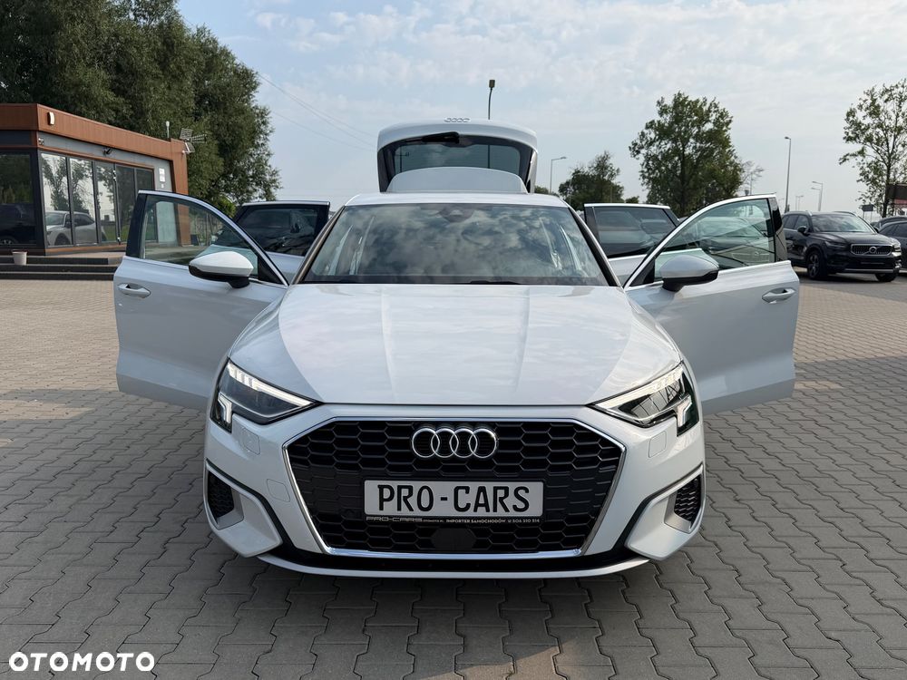 Audi A3 Sportback 35 TFSI S tronic - 14