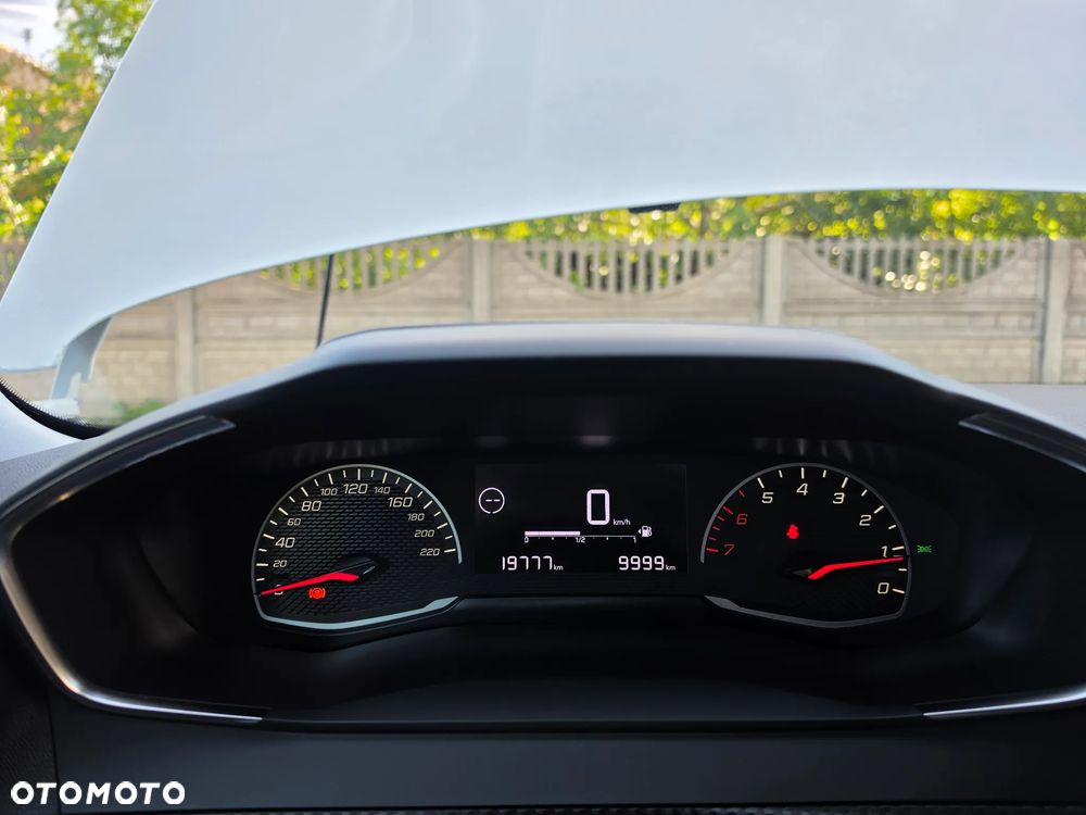Peugeot 2008 PureTech 100 Stop&Start Active - 16