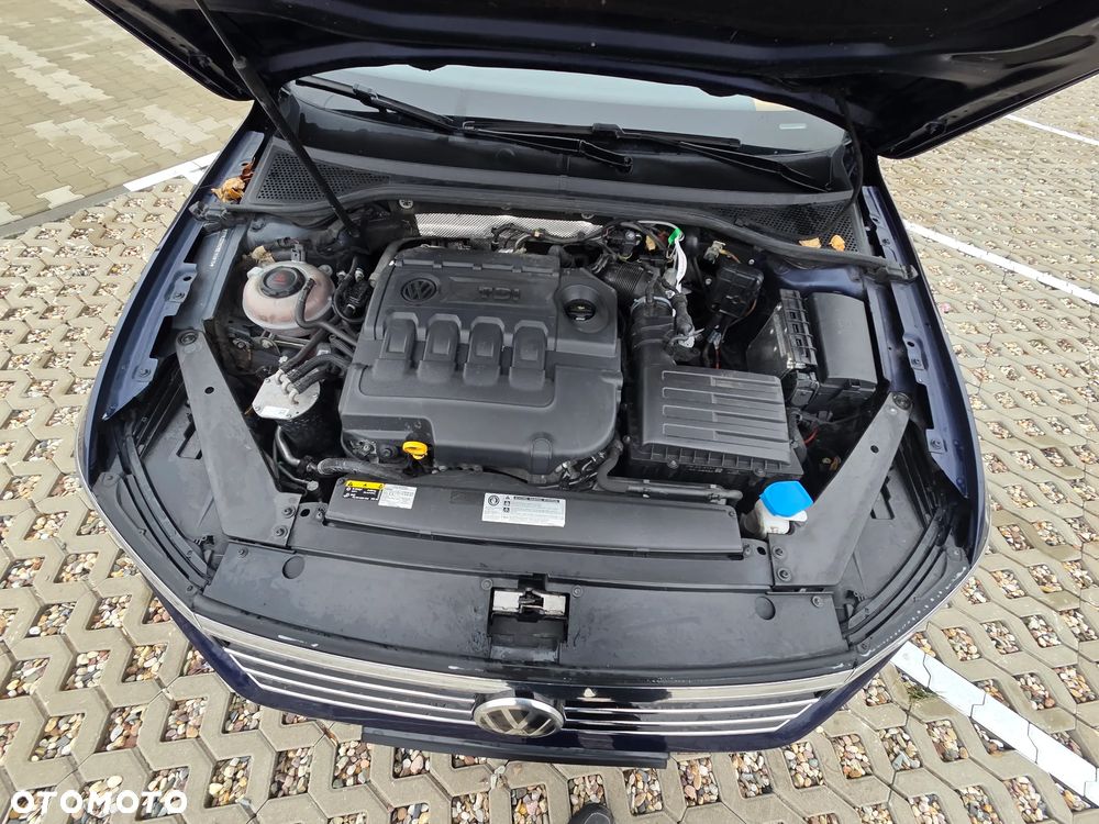 Volkswagen Passat Variant 2.0 TDI SCR BlueMotion Comfortline - 16