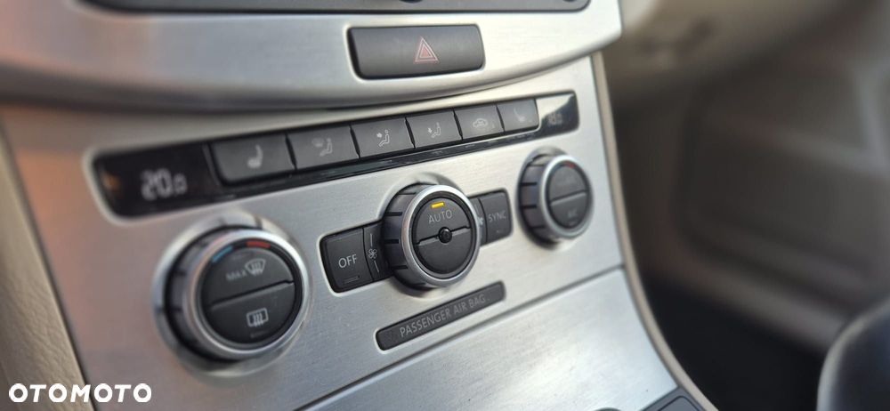 Volkswagen Passat 2.0 TSI Highline - 20