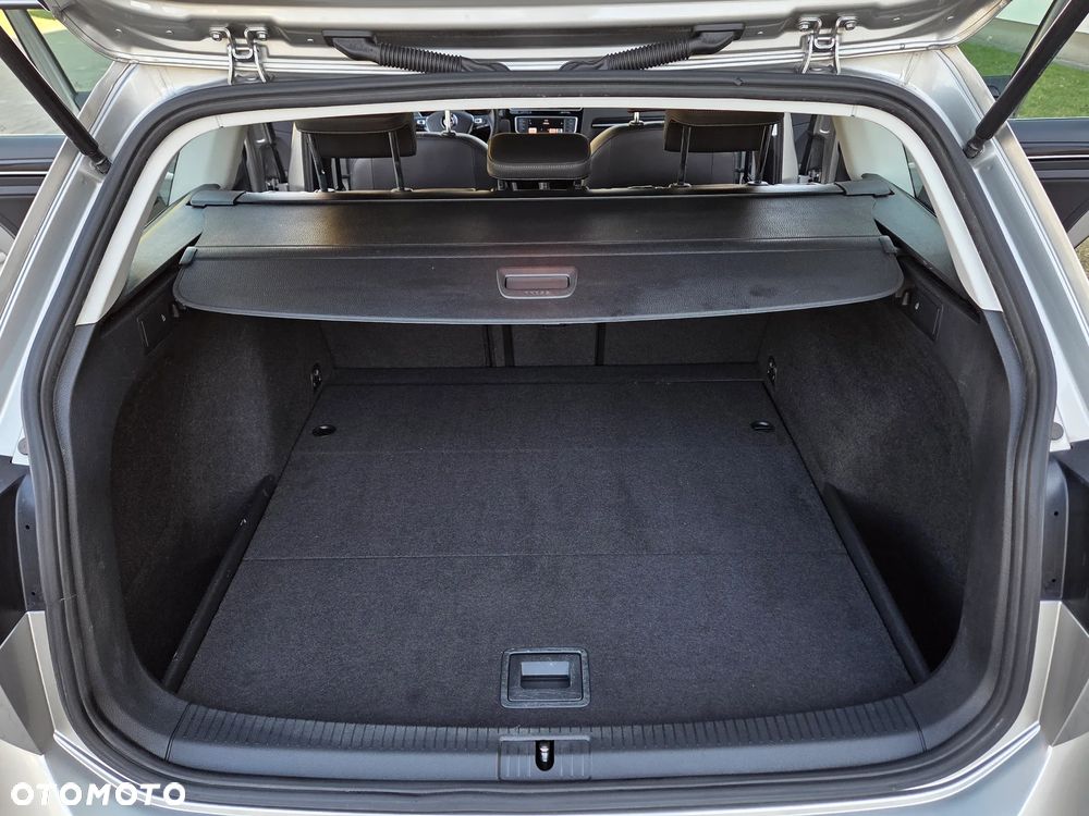 Volkswagen Golf 1.4 TSI ACT BlueMotion Technology DSG Highline - 23