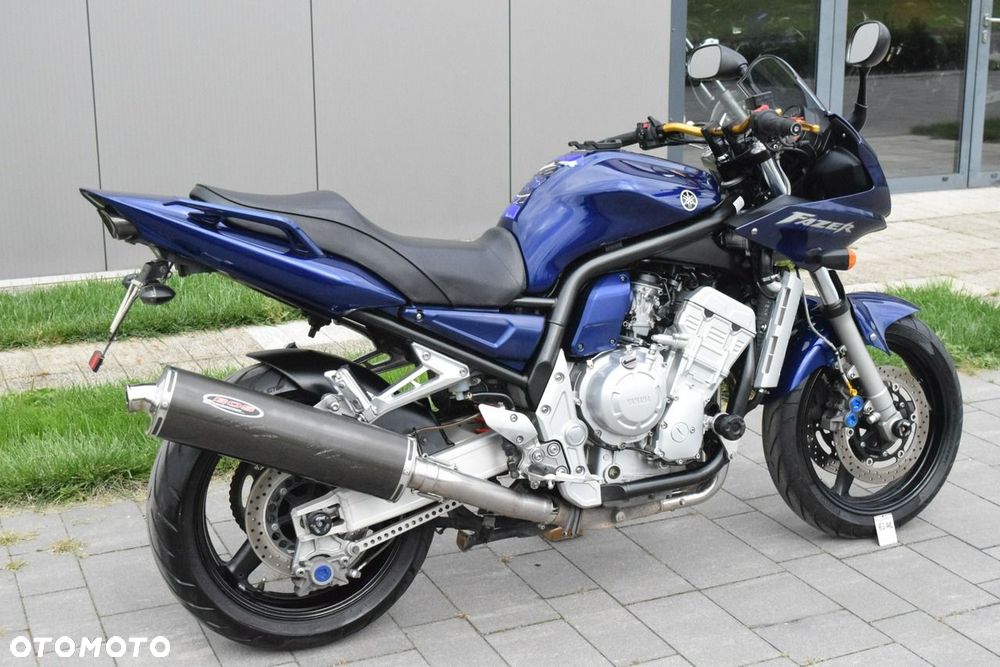 Yamaha FZS - 2