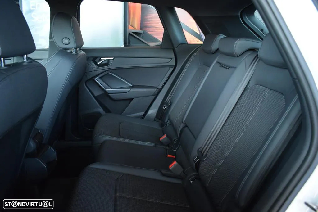 Audi Q3 35 TDI S line S tronic - 25