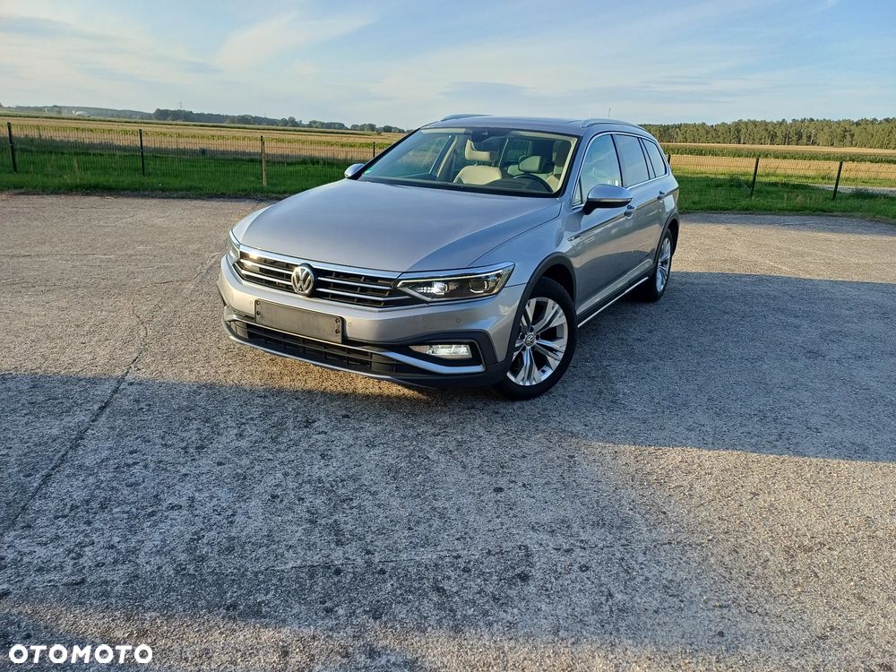 Volkswagen Passat Alltrack 2.0 TDI SCR 4Motion DSG (BMT) - 1