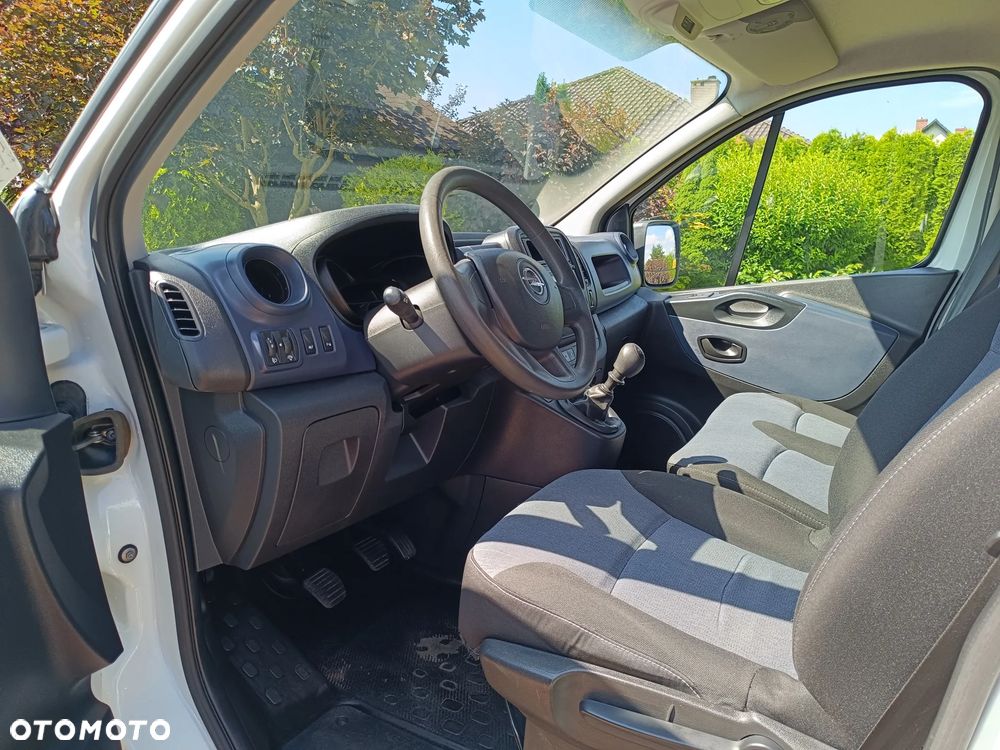 Opel Vivaro - 14