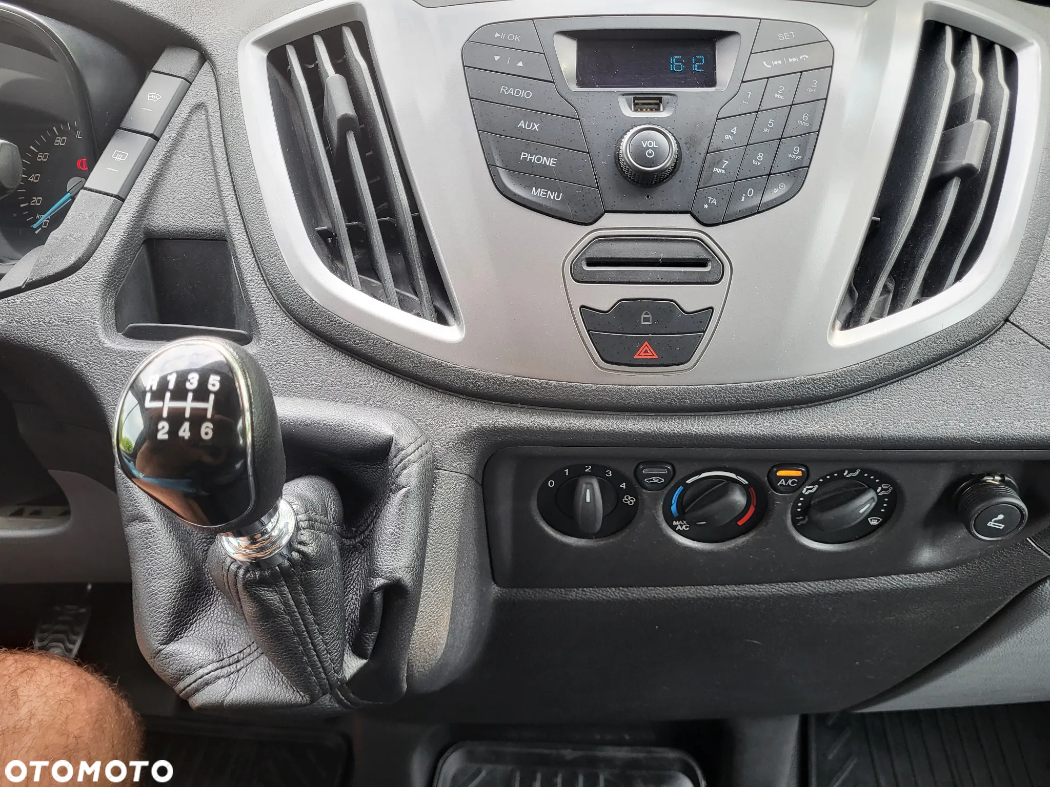 Ford Transit - 22