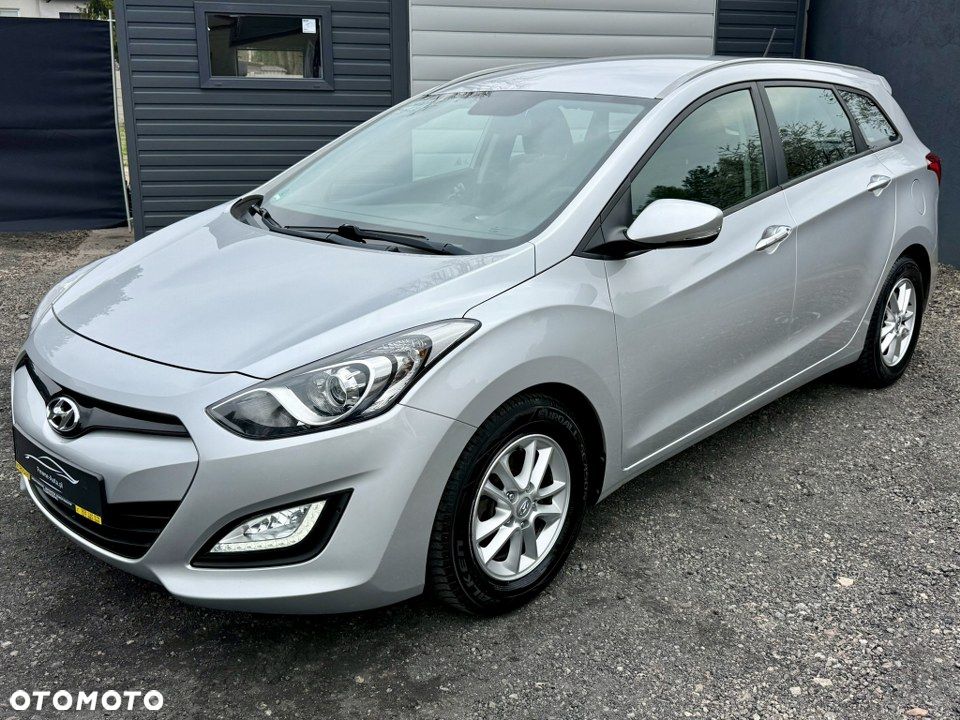 Hyundai i30 blue Kombi 1.6 GDi Passion - 3