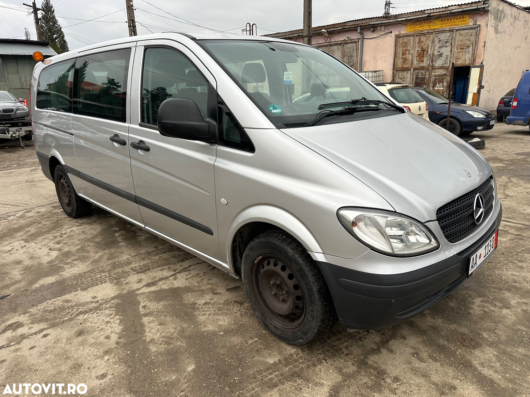 Mercedes-Benz Vito 113 CDI Extralang Mixto - 2