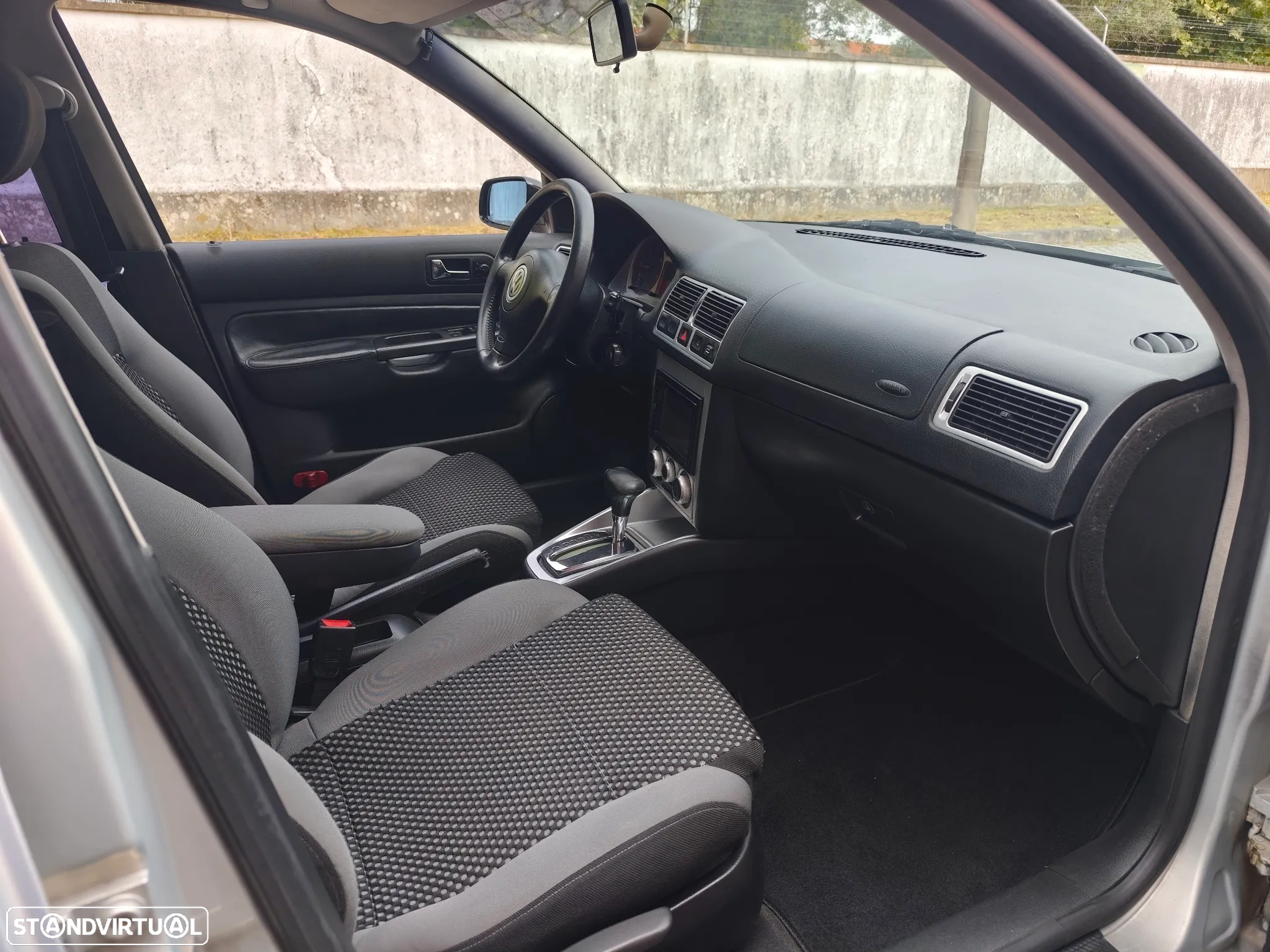 VW Golf 1.9 TDi Highline Aut. - 7