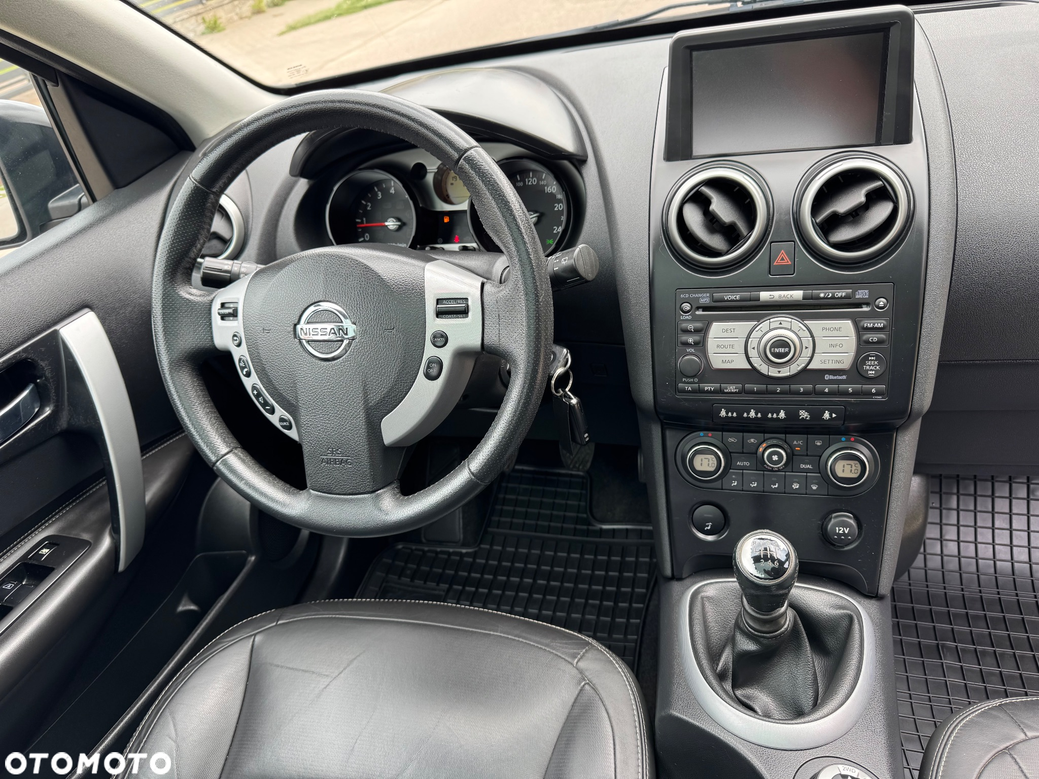 Nissan Qashqai 2.0 4x4 Tekna Premium - 29