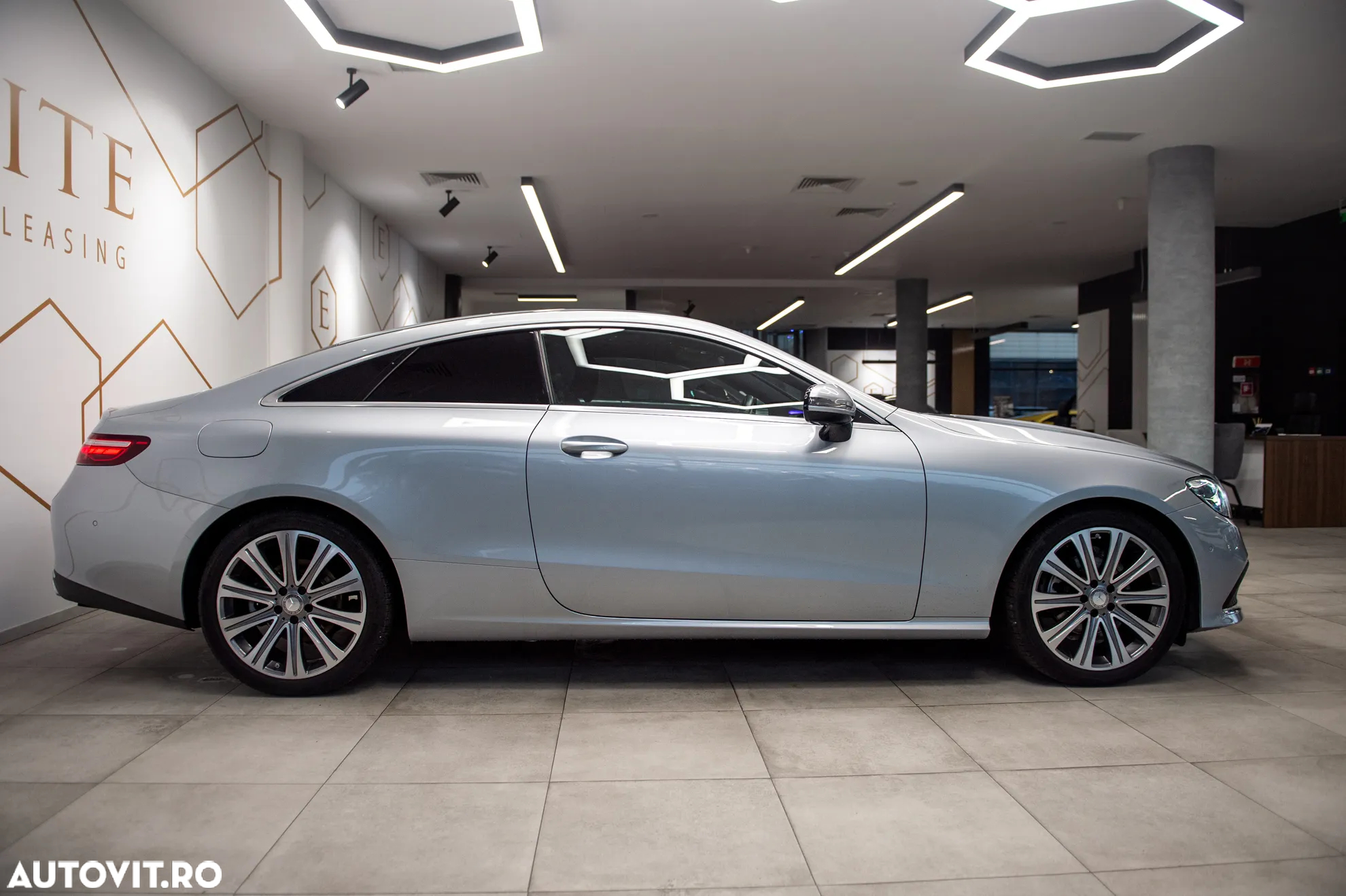 Mercedes-Benz E 220 d 9G-TRONIC Avantgarde - 9