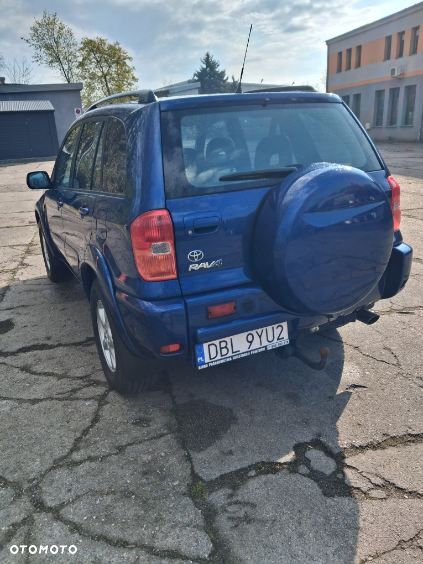 Toyota RAV4 2.0 VVT-i 4x4 - 1