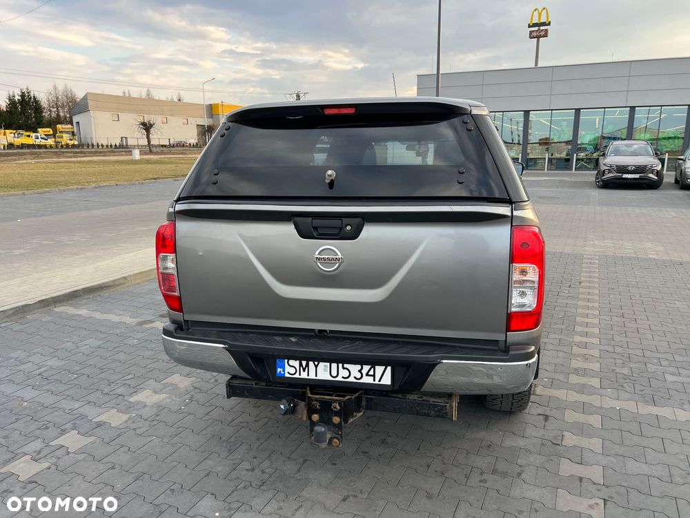 Nissan NP300 Pickup - 8