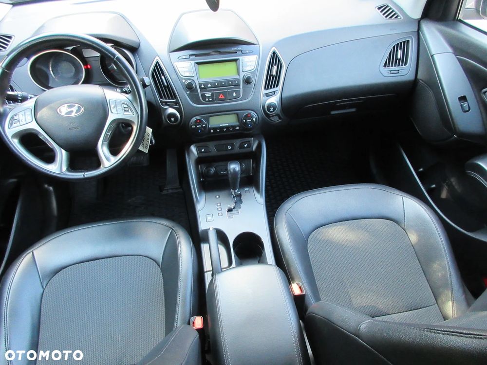 Hyundai ix35 2.0 GDI Premium 2WD - 17