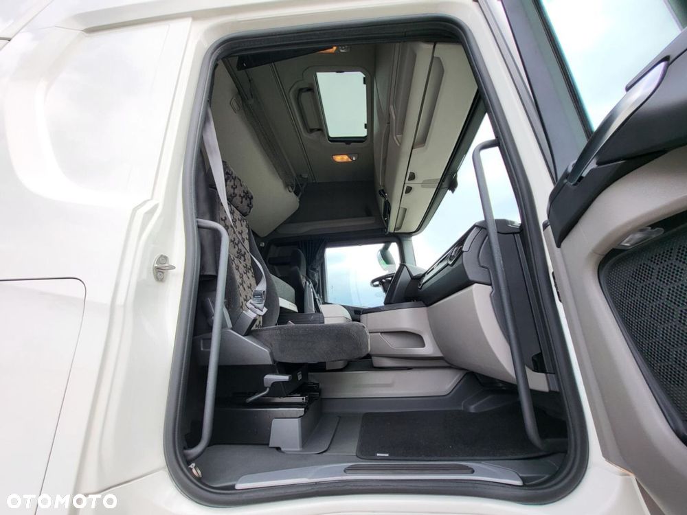 Scania R 460 A4x2EB Mega - 13