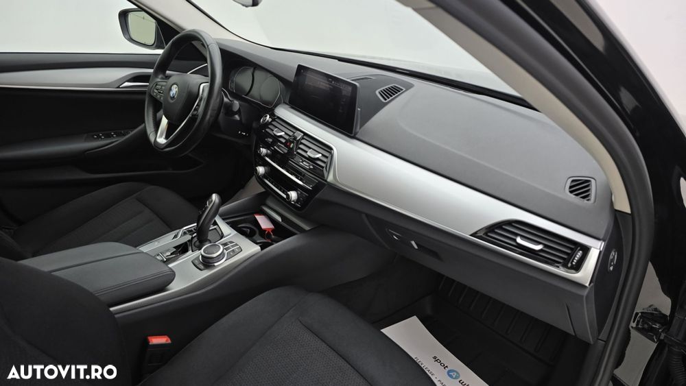 BMW Seria 5 530i xDrive AT MHEV - 20