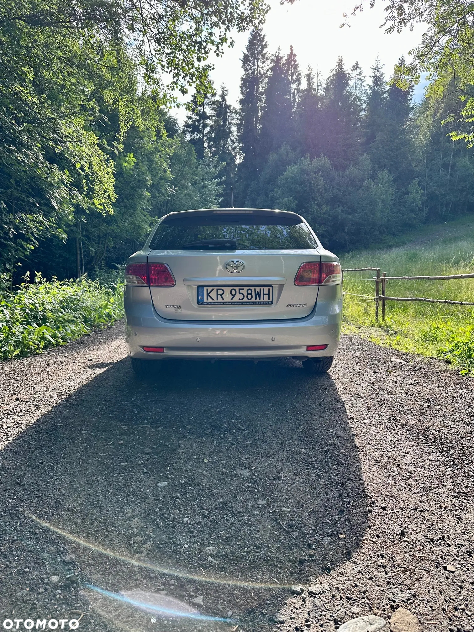 Toyota Avensis 2.0 D-4D Luna - 14