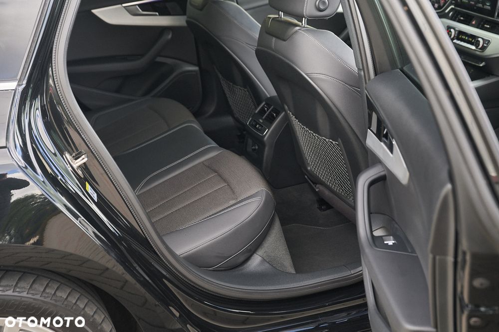 Audi A4 Limousine 35 TFSI S tronic S line - 19