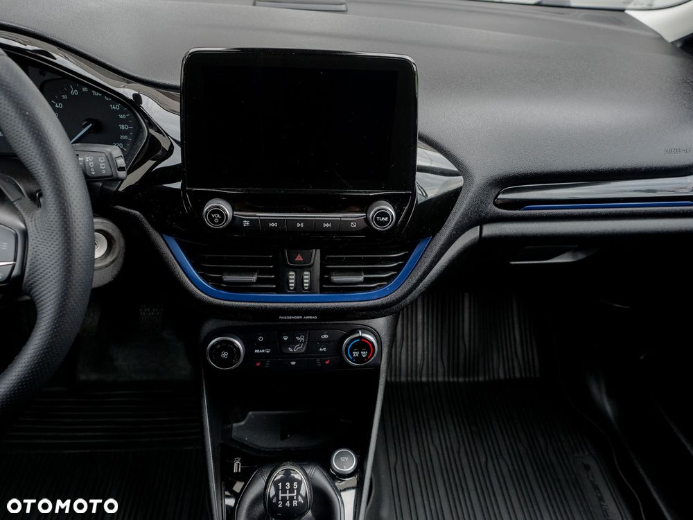 Ford Fiesta - 22