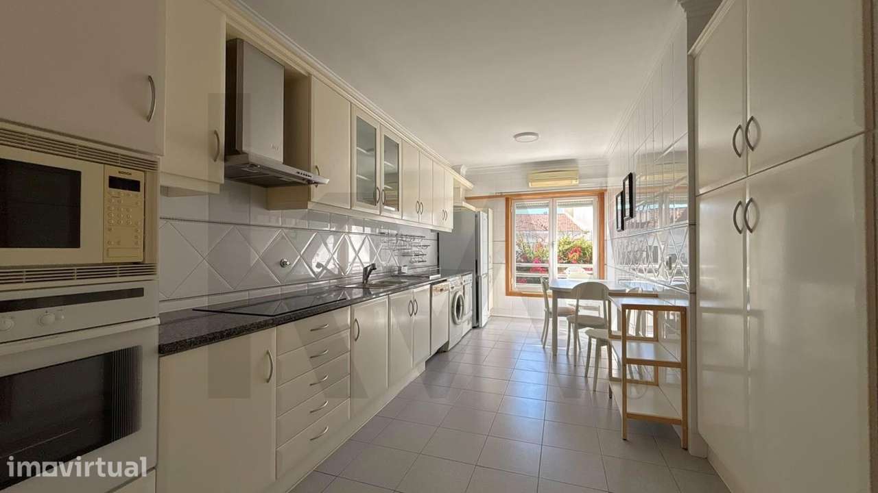 Apartamento T2 para Arrendamento em Campo de Ourique — Terraço comum e - Grande imagem: 4/20