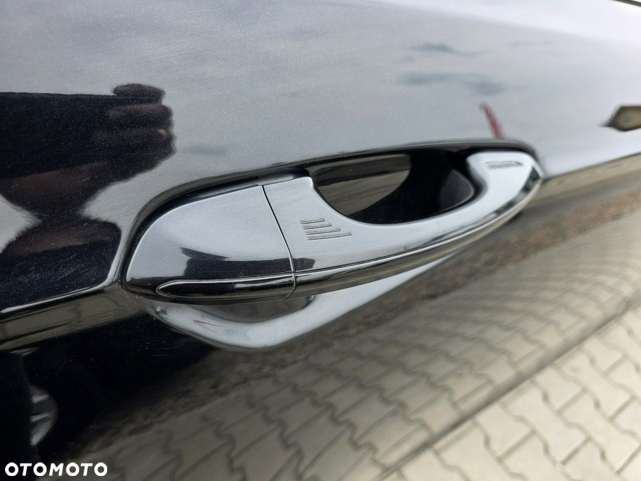 Ford Mondeo 2.0 EcoBlue Titanium - 34