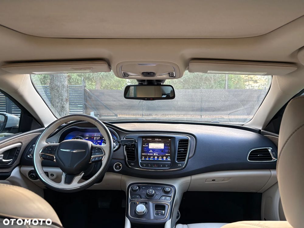 Chrysler 200 - 15