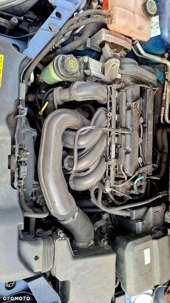 Ford Focus 1.6 16V Style+ - 30