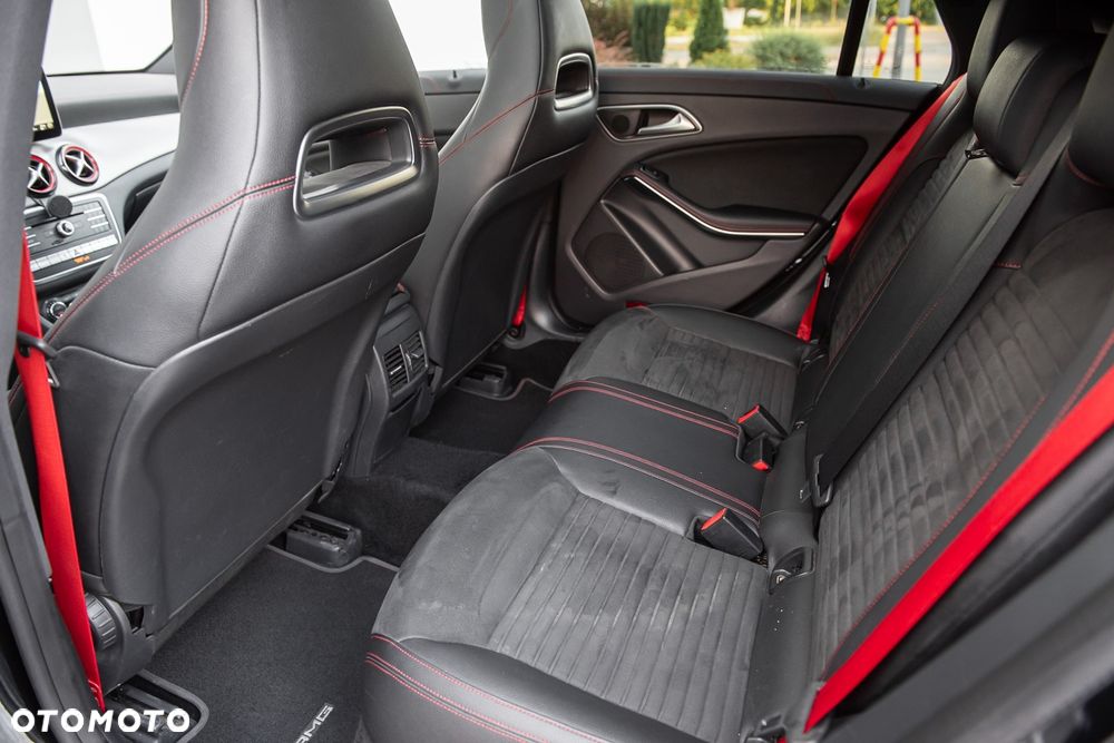 Mercedes-Benz CLA AMG 45 4Matic 7G-DCT - 25