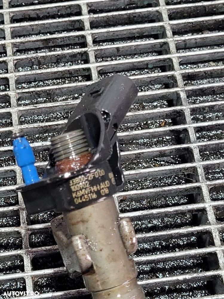 Injector Kia Sorento II 2.2 D 2009 - 2015 197CP D4HB (912) Diesel 33800 - 2F000 - 4