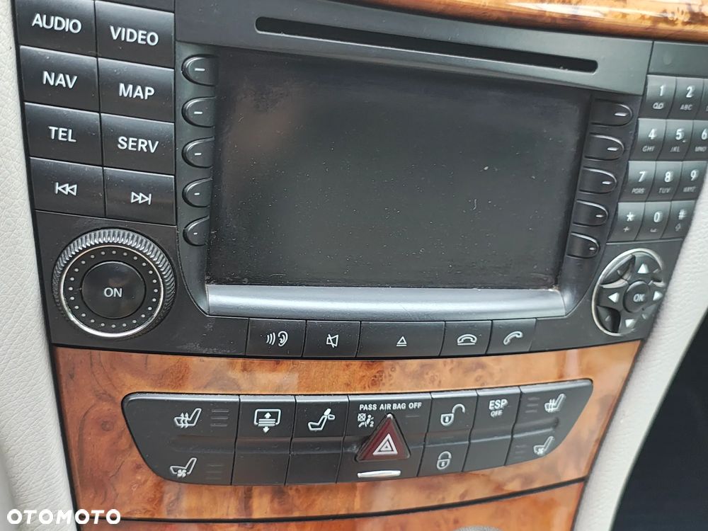 Mercedes-Benz Klasa E 500 Avantgarde - 8