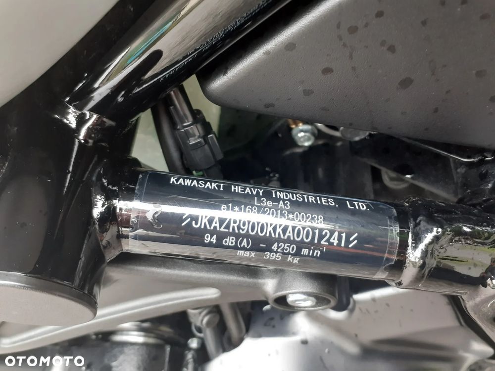 Kawasaki Z 900 RS - 14