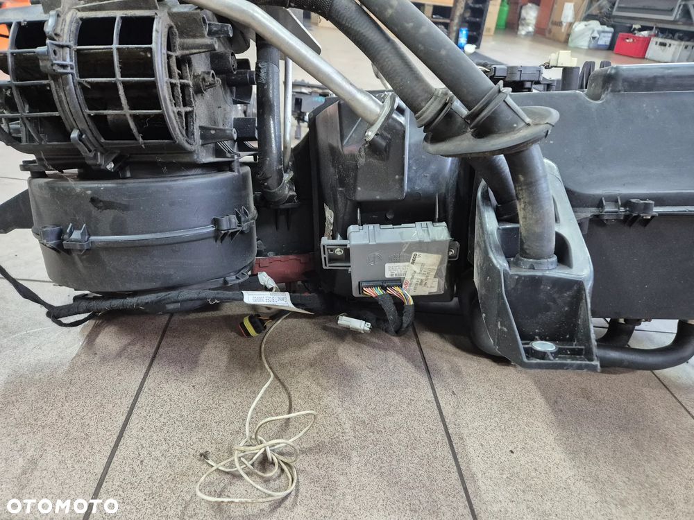 KLIMATYZACJA KOMPLETNA KLIMATRONIC IVECO DAILY IV 3.0  06r.+ EURO 4 - 3