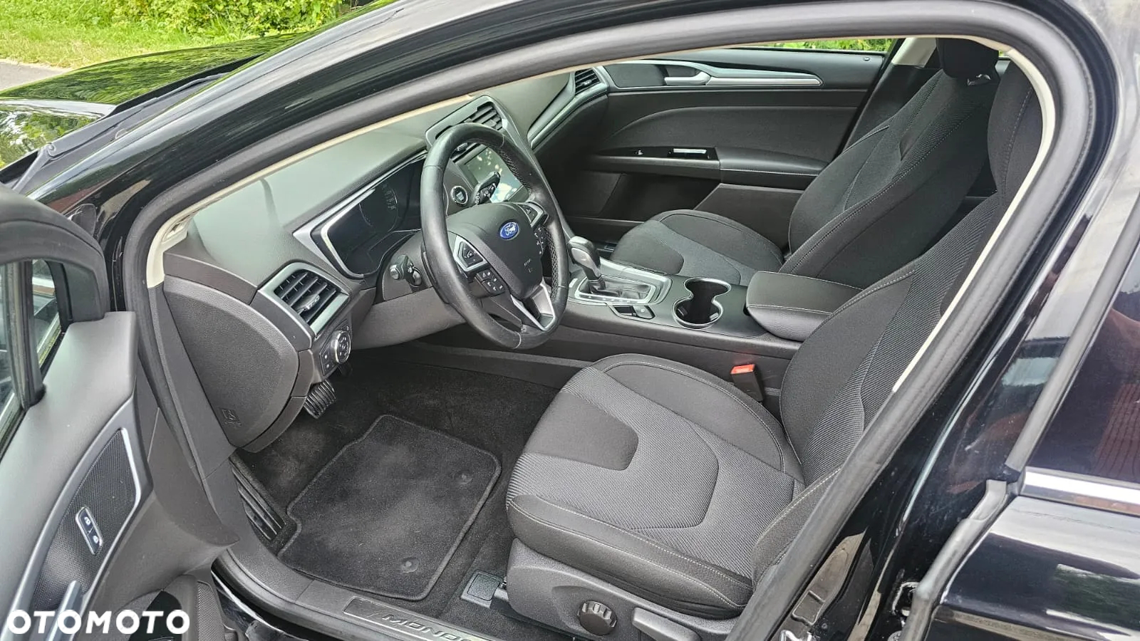 Ford Mondeo 2.0 TDCi PowerShift-Aut Allrad Titanium - 34