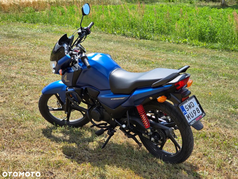Honda CB - 2