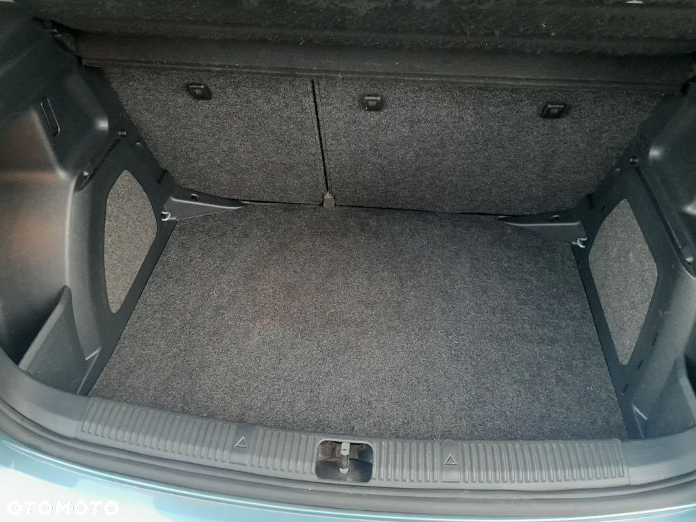 Skoda Fabia 1.2 HTP Elegance - 17
