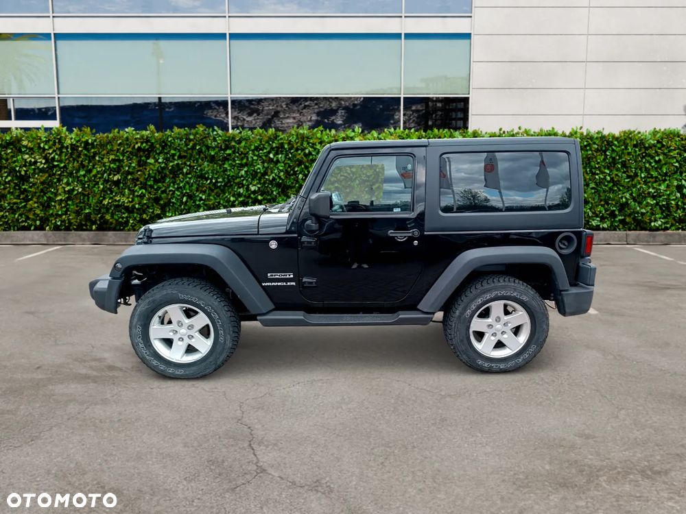 Jeep Wrangler - 11