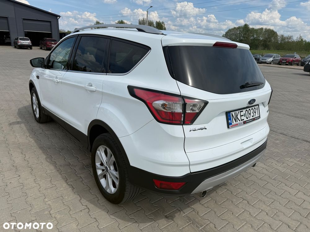 Ford Kuga 1.5 EcoBoost 2x4 Titanium - 6