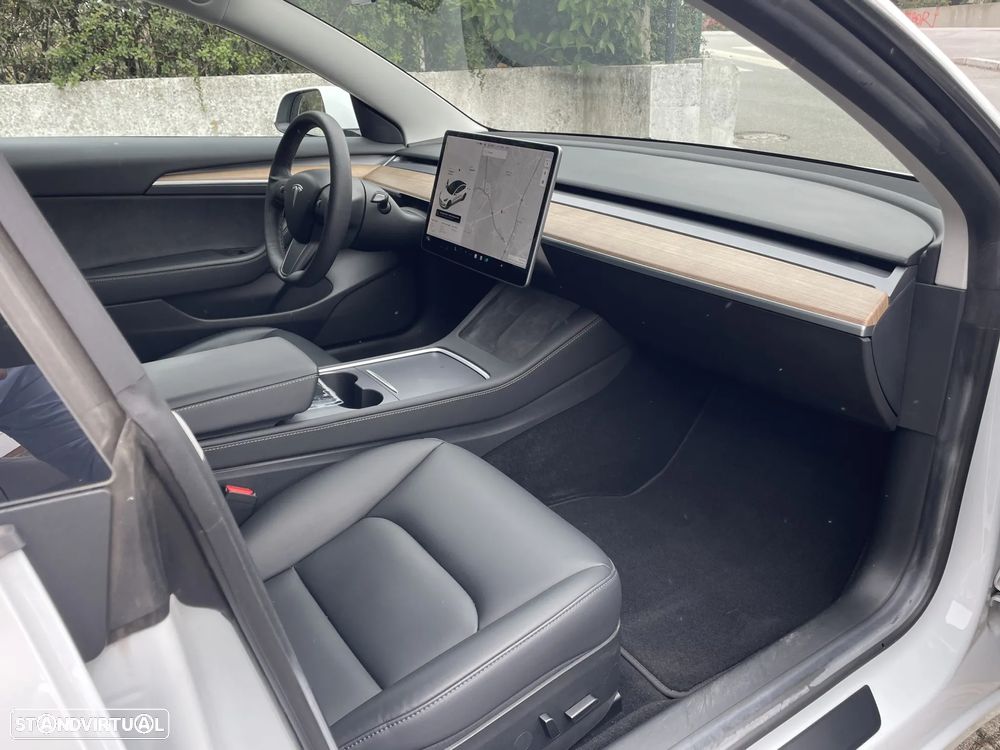 Tesla Model 3 Standard Range Plus RWD - 25
