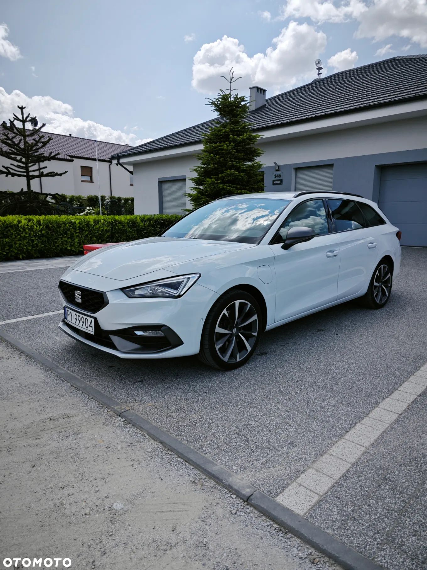 Seat Leon Sportstourer 1.4 e-Hybrid DSG FR - 1