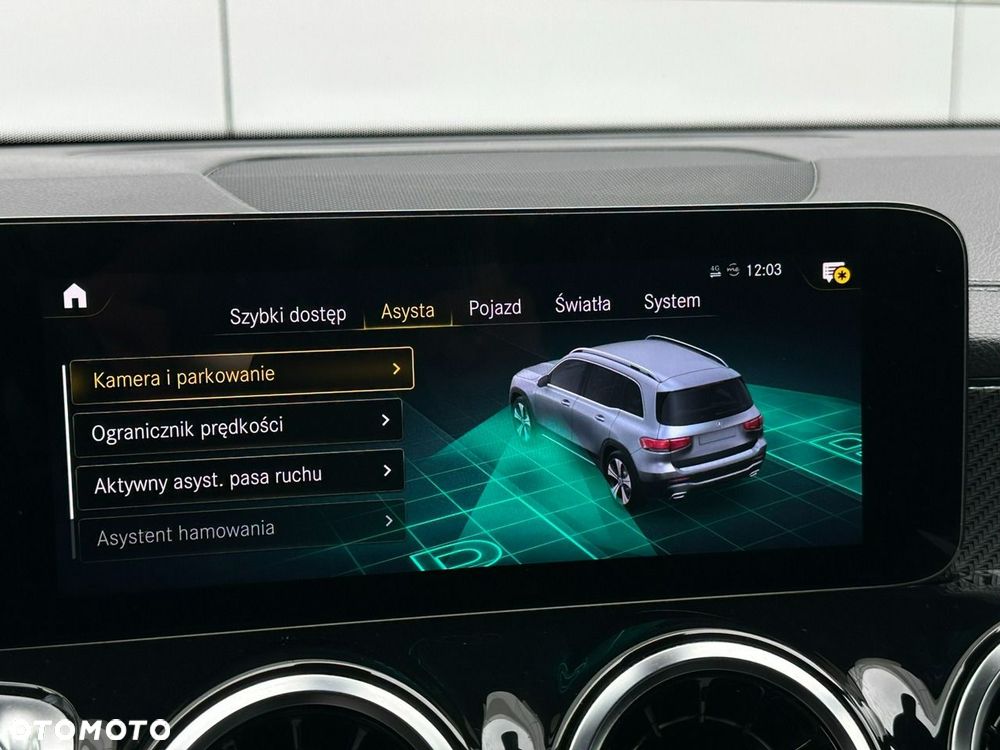Mercedes-Benz GLB 200 4-Matic AMG Line 8G-DCT - 32