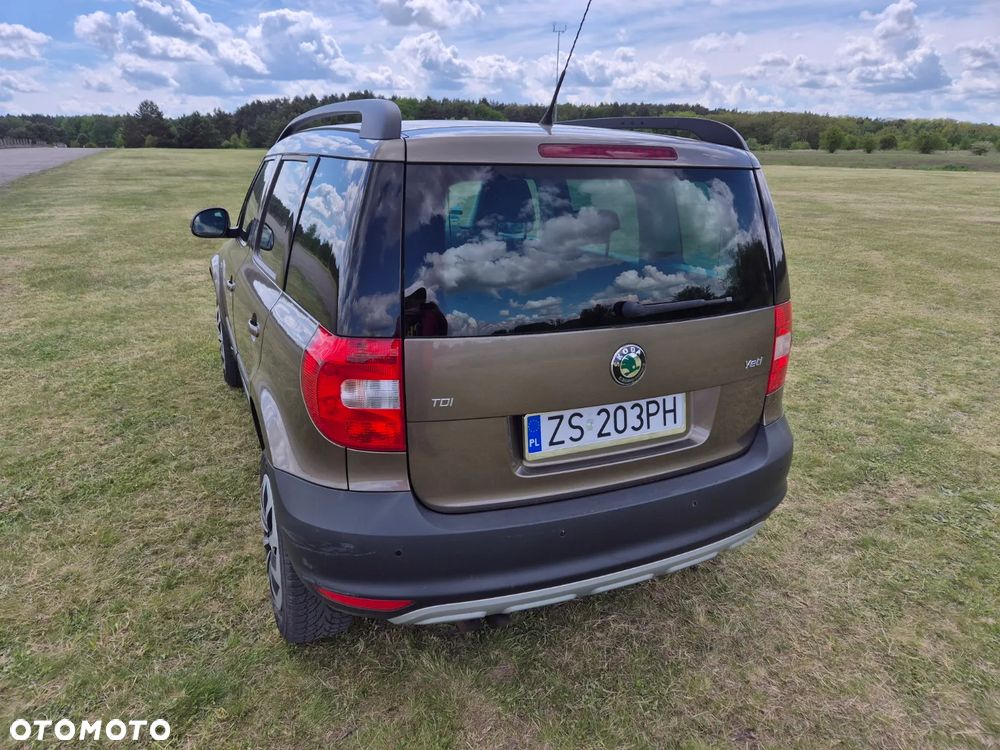 Skoda Yeti 2.0 TDI DPF Elegance Green tec - 5