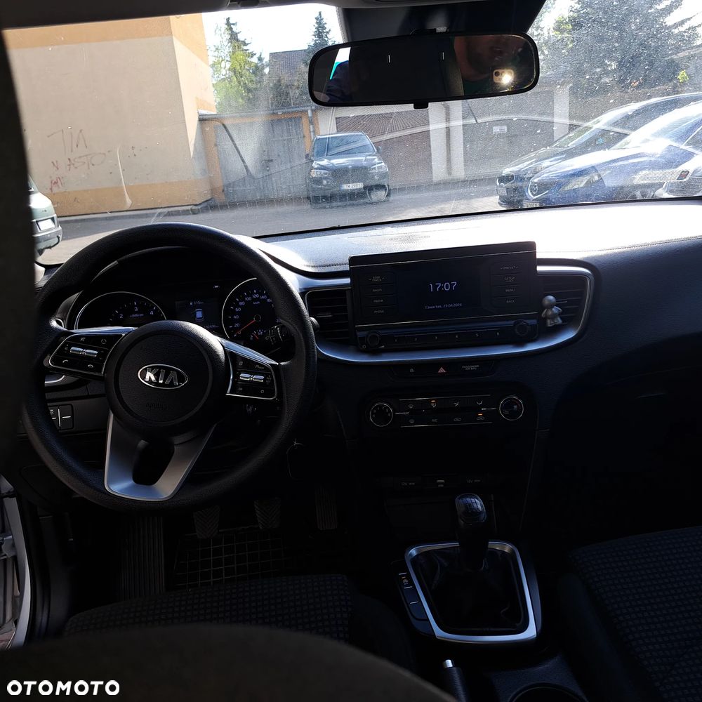 Kia Ceed 1.6 CRDi SCR M - 28