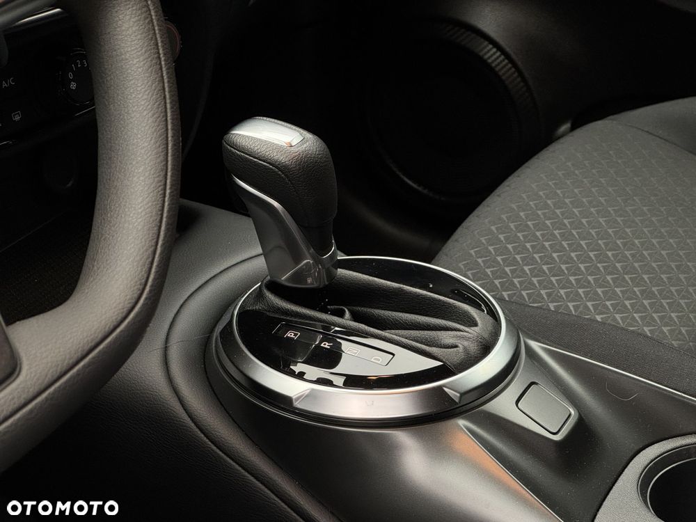 Nissan Juke 1.0 DIG-T Acenta DCT - 11