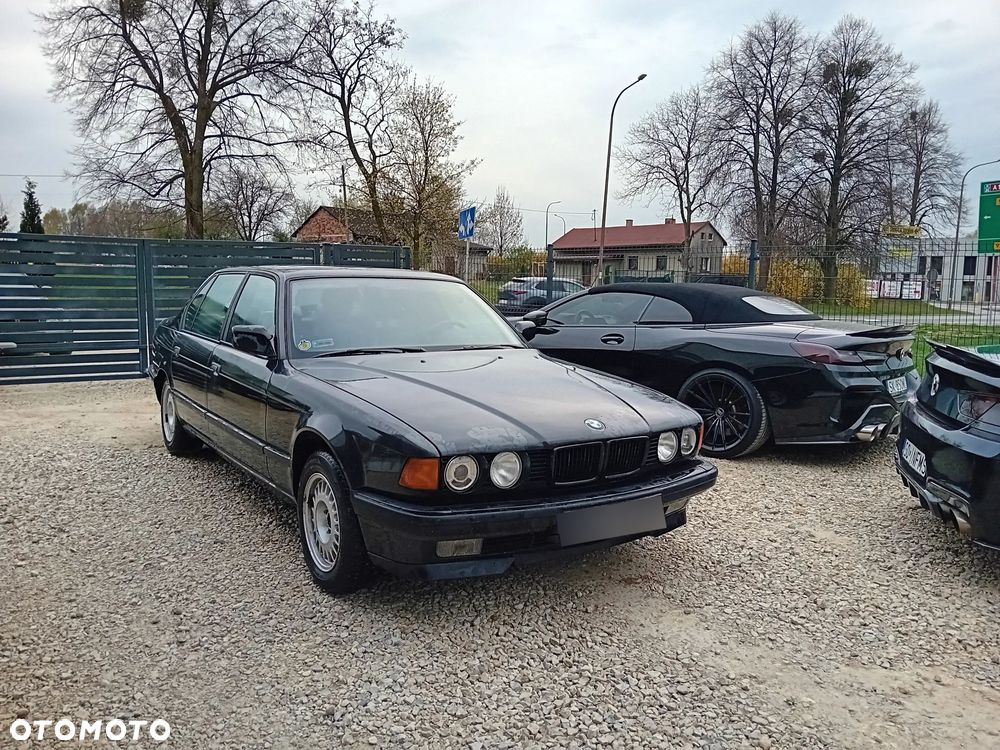 BMW Seria 7 750iL - 2