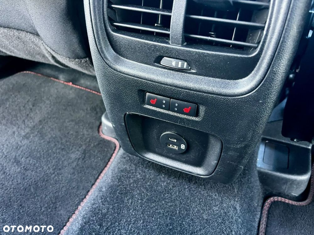 Ford Kuga 2.5 Duratec FHEV ST-LINE - 12