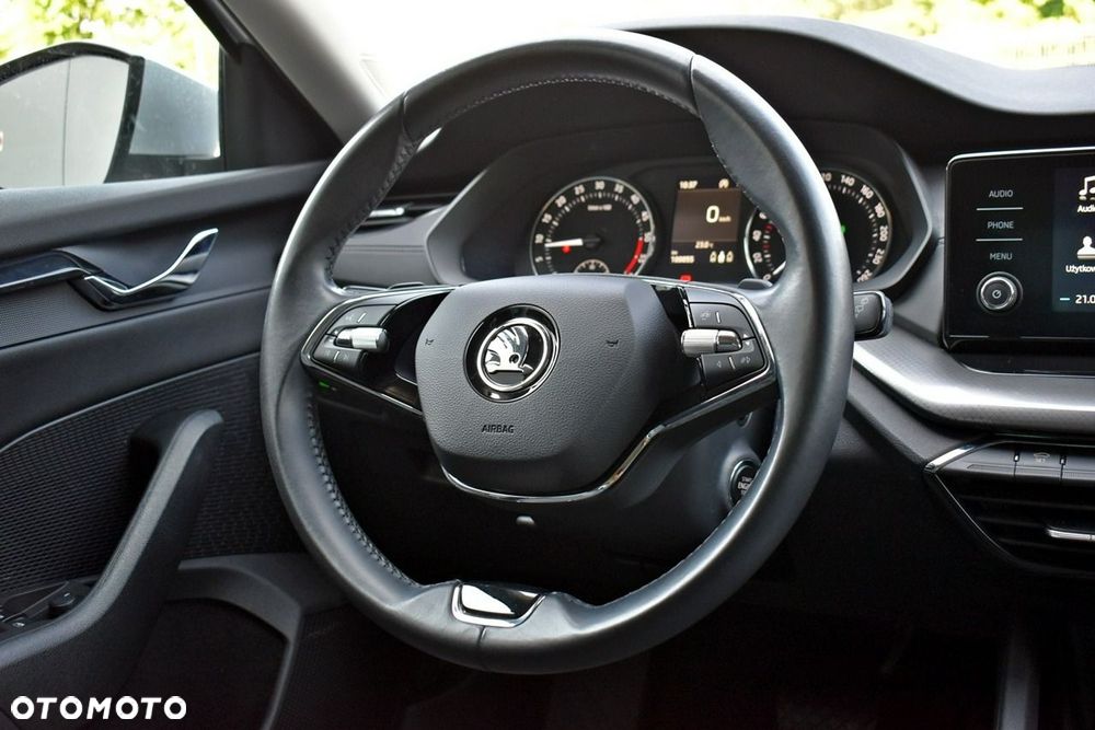 Skoda Octavia 2.0 TDI Ambition DSG - 18