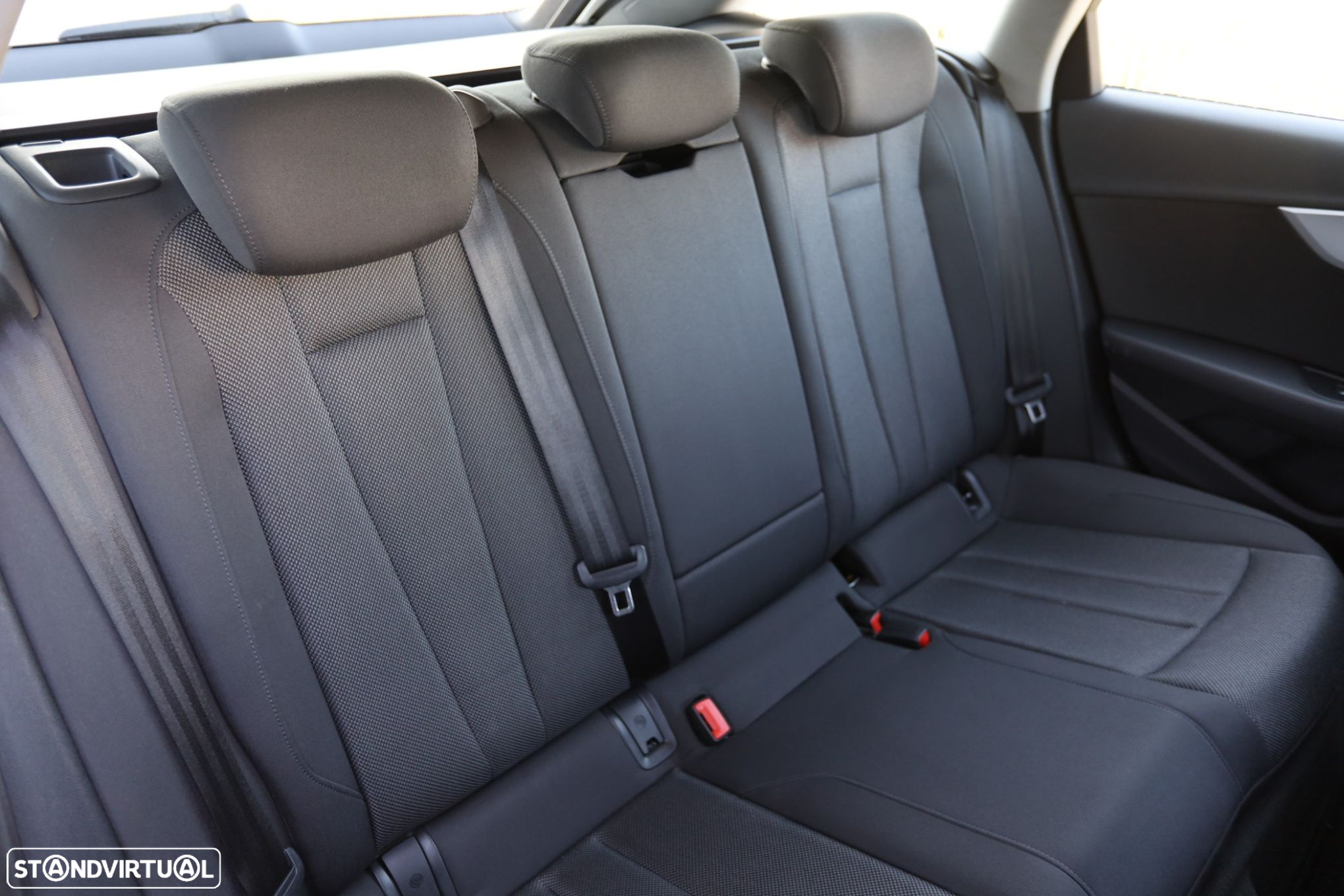 Audi A4 Avant 2.0 TDI Sport - 18