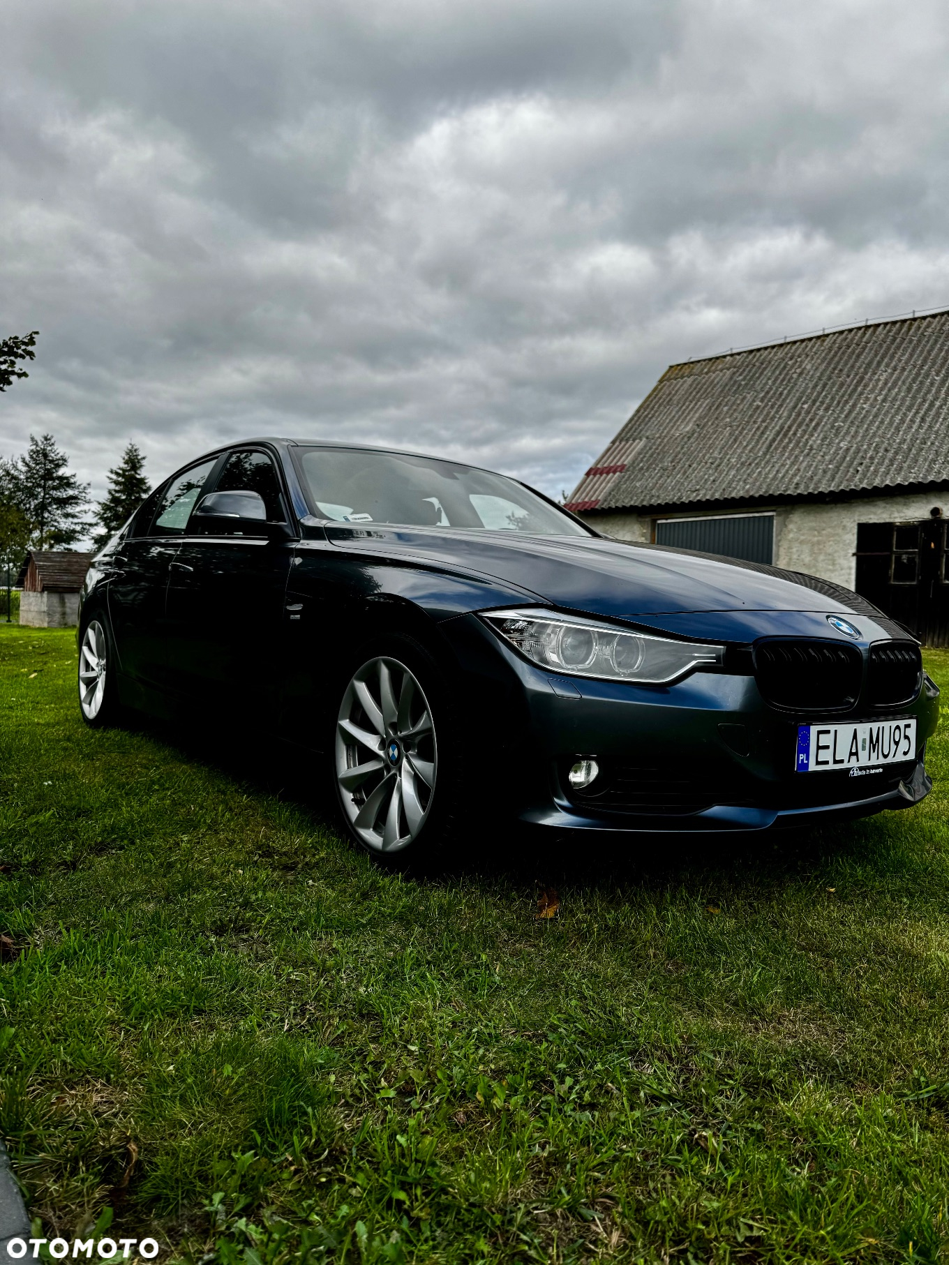 BMW Seria 3 320i - 10